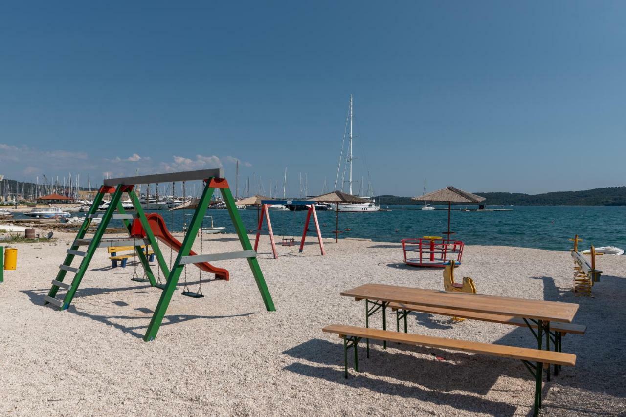 Apartamento Marinella Trogir Exterior foto